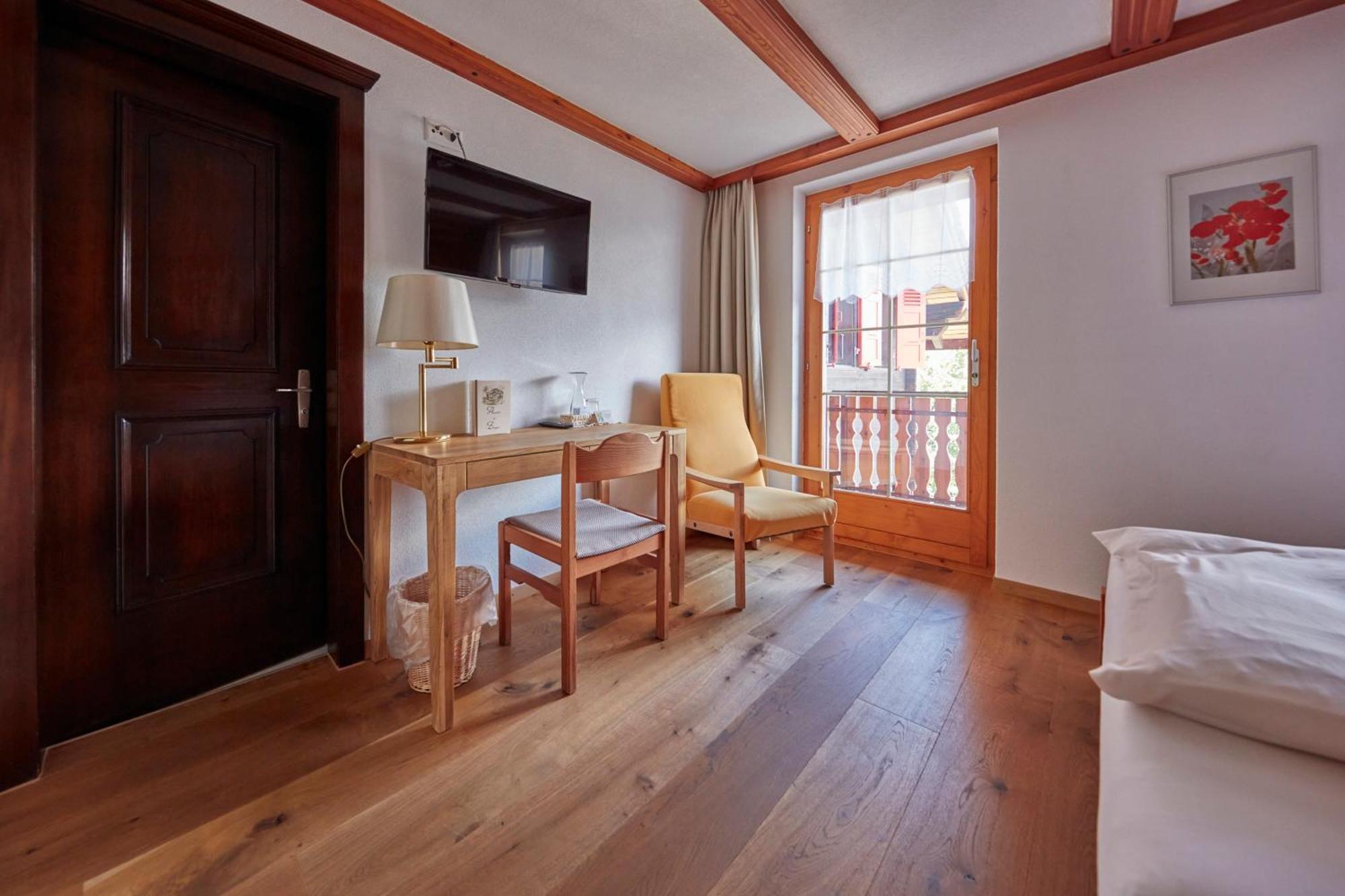 Hotel Alpenblick Zeneggen Ngoại thất bức ảnh