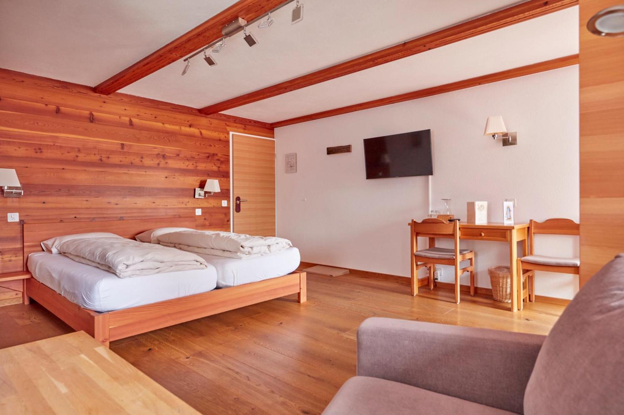 Hotel Alpenblick Zeneggen Ngoại thất bức ảnh