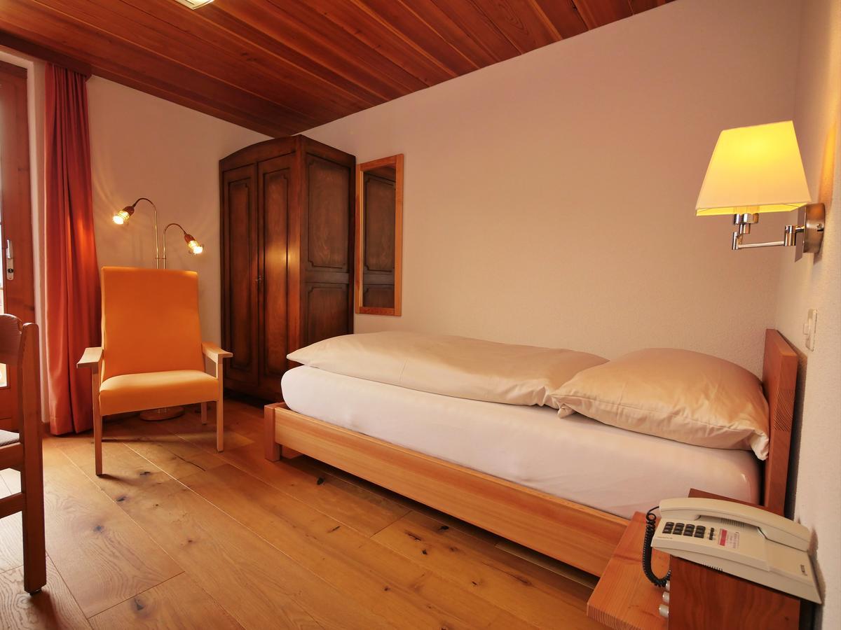 Hotel Alpenblick Zeneggen Ngoại thất bức ảnh
