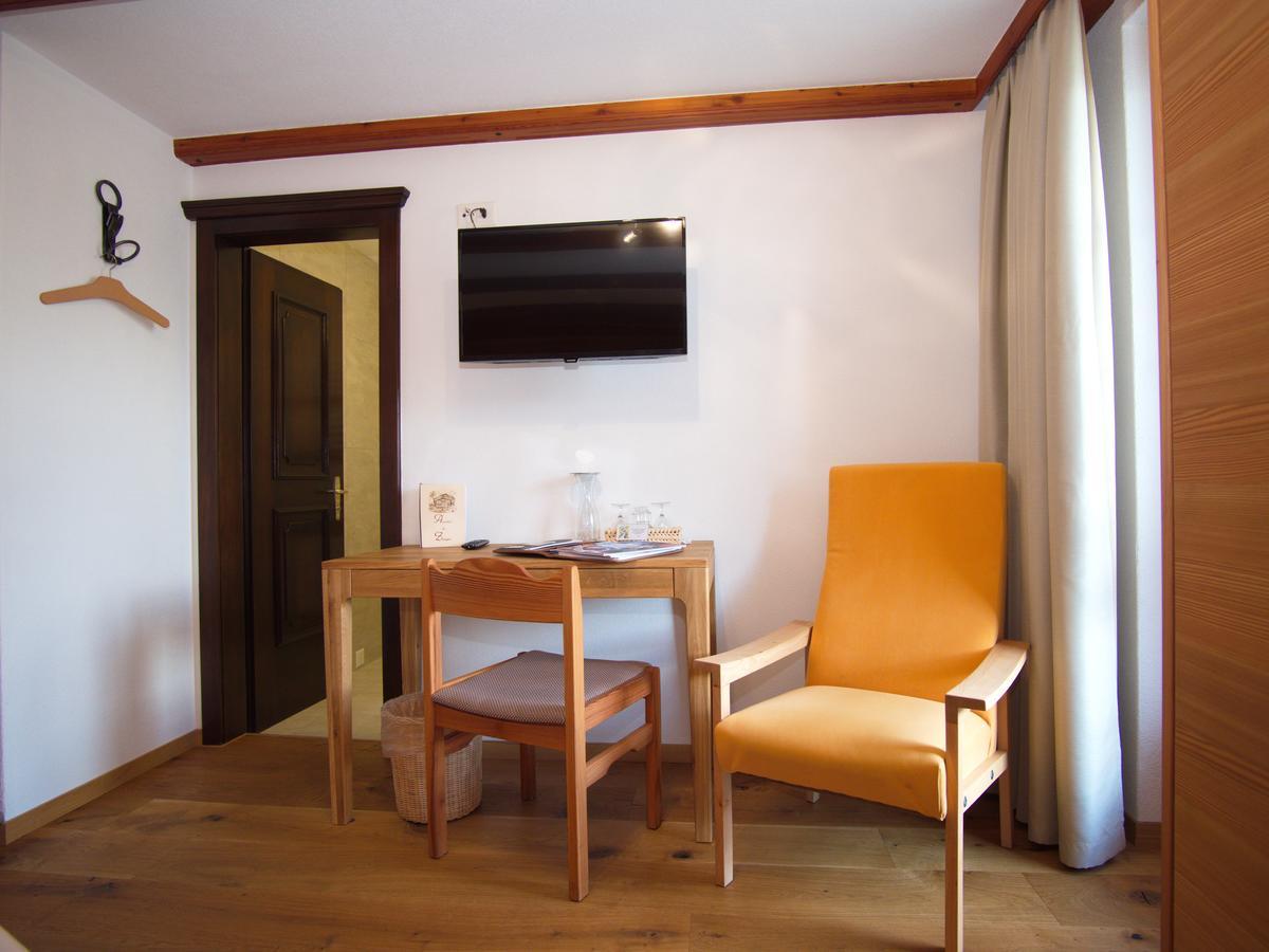 Hotel Alpenblick Zeneggen Ngoại thất bức ảnh
