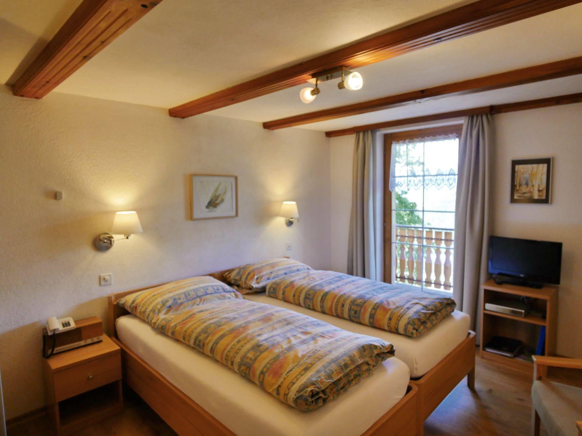 Hotel Alpenblick Zeneggen Ngoại thất bức ảnh
