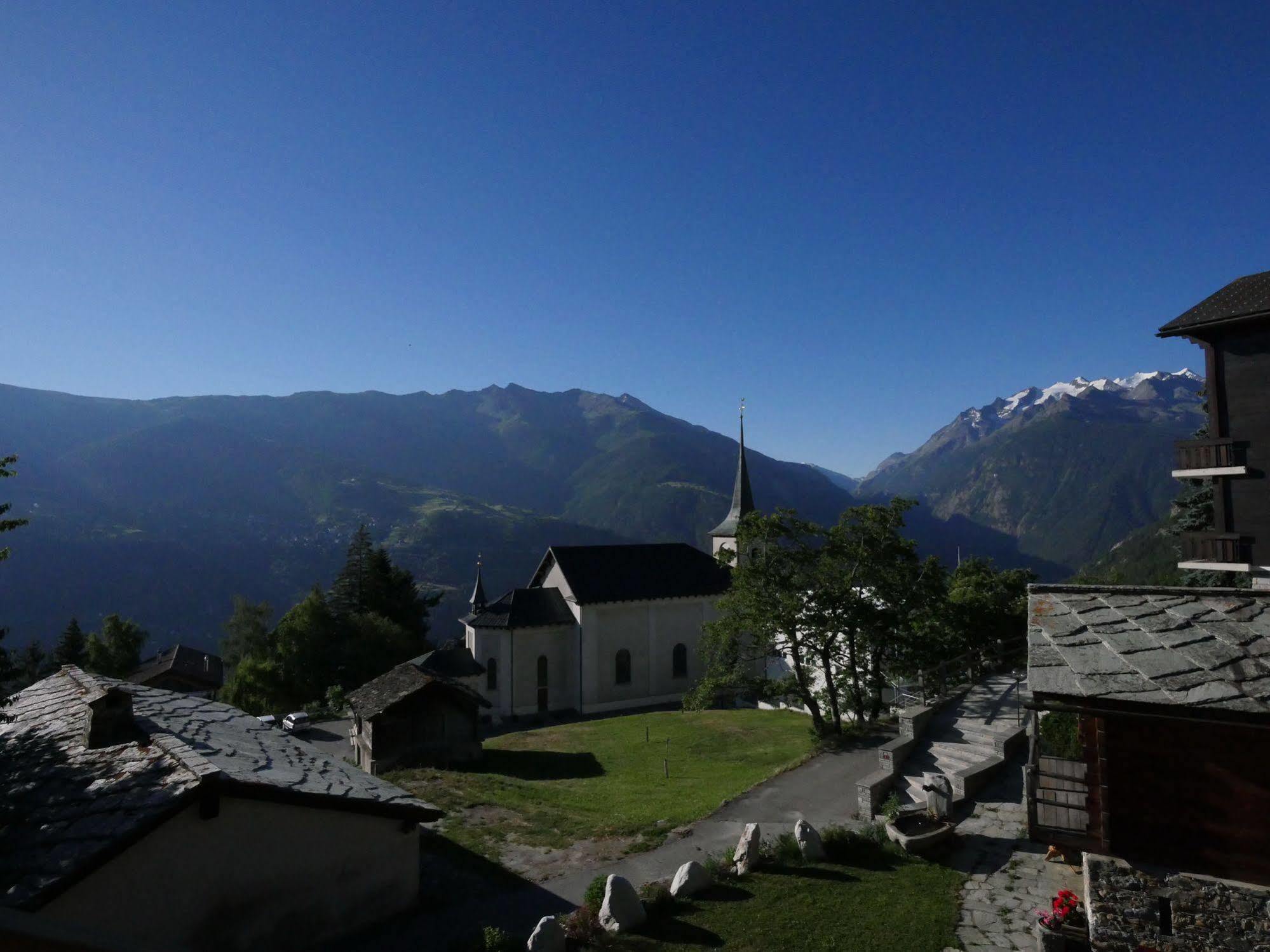 Hotel Alpenblick Zeneggen Ngoại thất bức ảnh