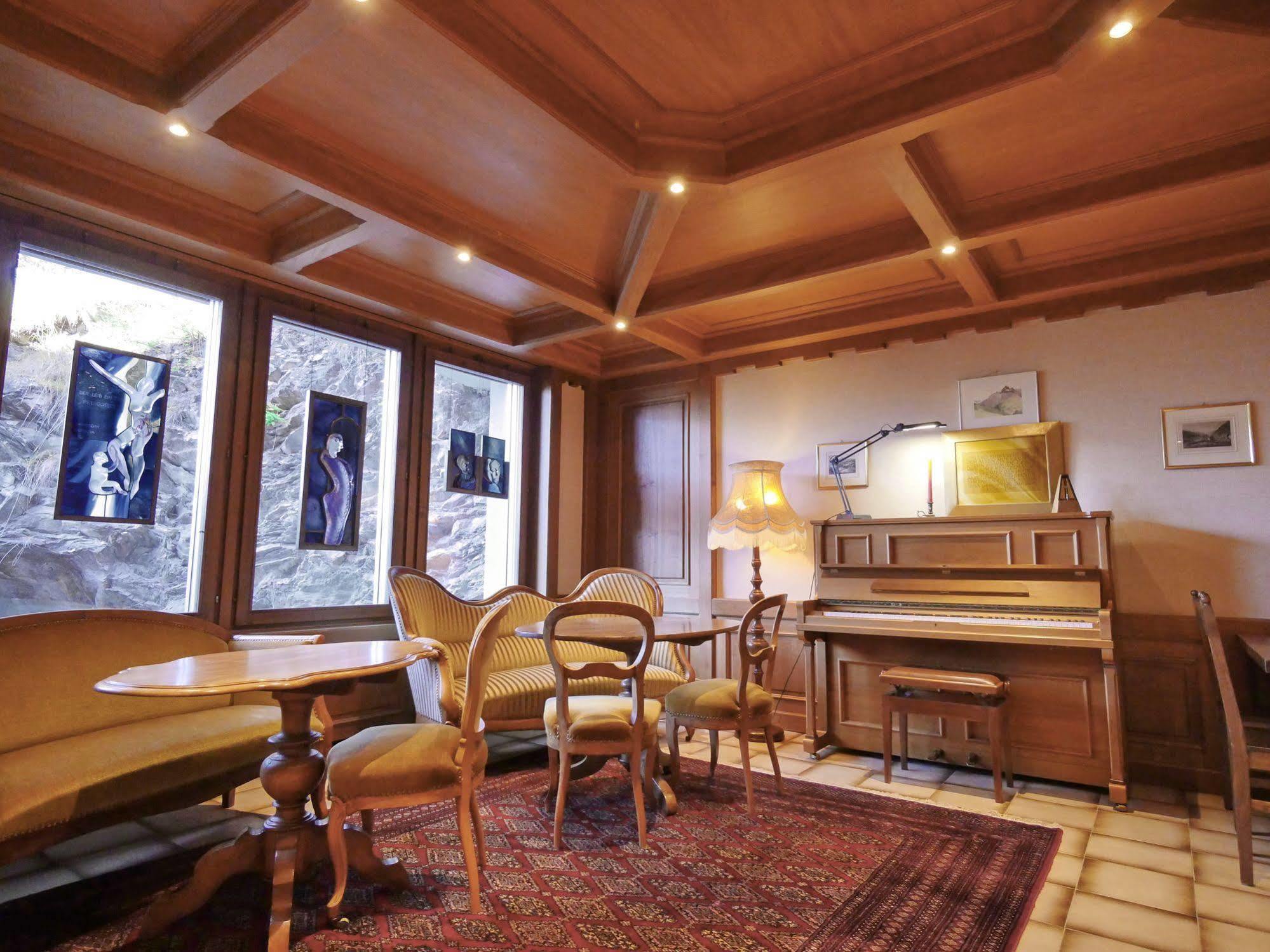 Hotel Alpenblick Zeneggen Ngoại thất bức ảnh
